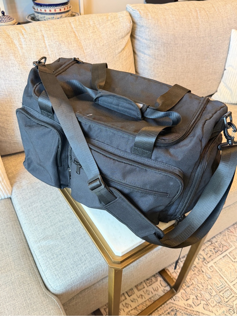 Black Travel/Gym Duffel Bag - Converts to backpack